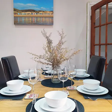 Coastal Escape In The Heart Of Saltburn-by-the-Sea