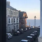 Ferienhaus Coastal Escape In The Heart Of *